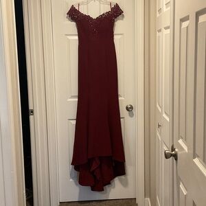 Aspeed Wine Off-Shoulder High Low Dress